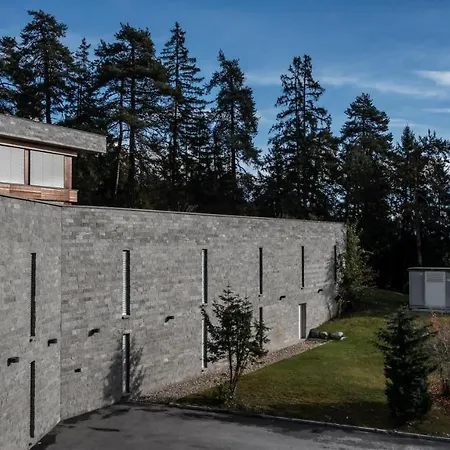 Putzprinz Gujan Whispering Pines * Laax